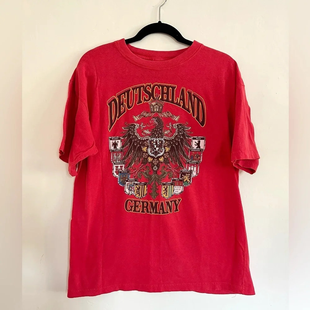 Vintage 1980s Deutschland Germany T-Shirt M Red Tee Crest Worn - Picture 2 of 8